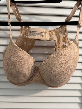 No Boundaries Beige Lace T-Shirt Bra